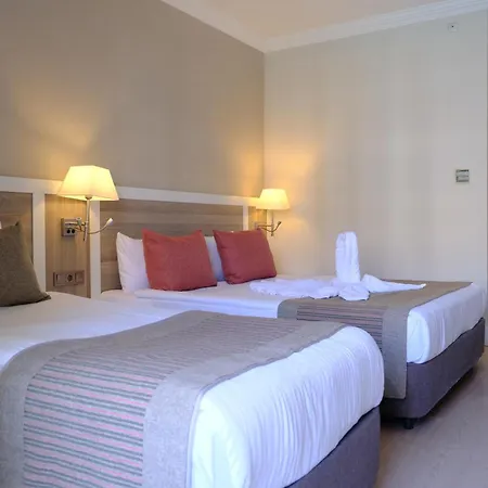 Hotel Lrs Port River & Side