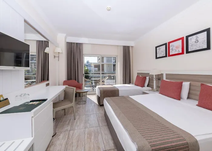 Lrs Port River & Otel 5*