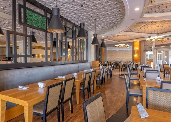 מלון Lrs Port River & 5*