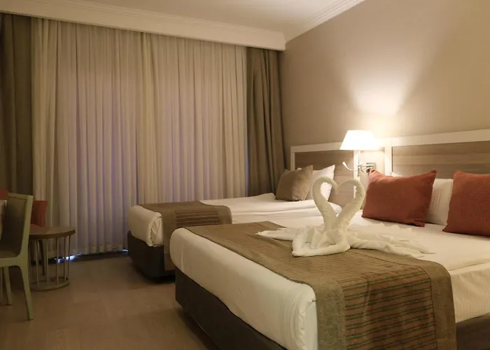 Lrs Port River & Otel Side