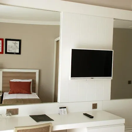 Lrs Port River & Side