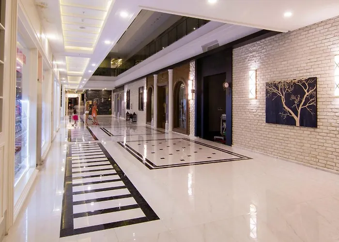 Lrs Port River & Hotell 5*