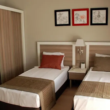 Lrs Port River & Hotell