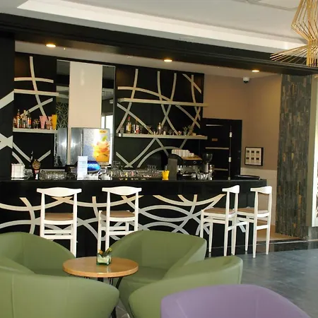 Lrs Port River & Hotell 5*