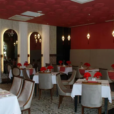 Lrs Port River & Hotell
