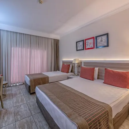 Lrs Port River & Hotell