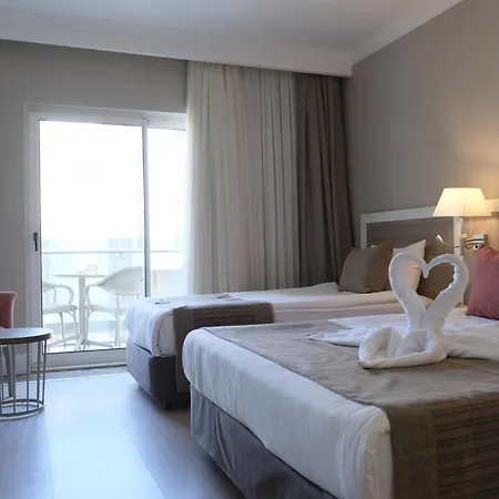 Lrs Port River & Hotell 5*